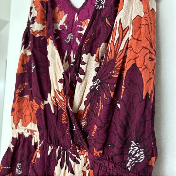 Sisstrevolution Floral Romper - Picture 9 of 12